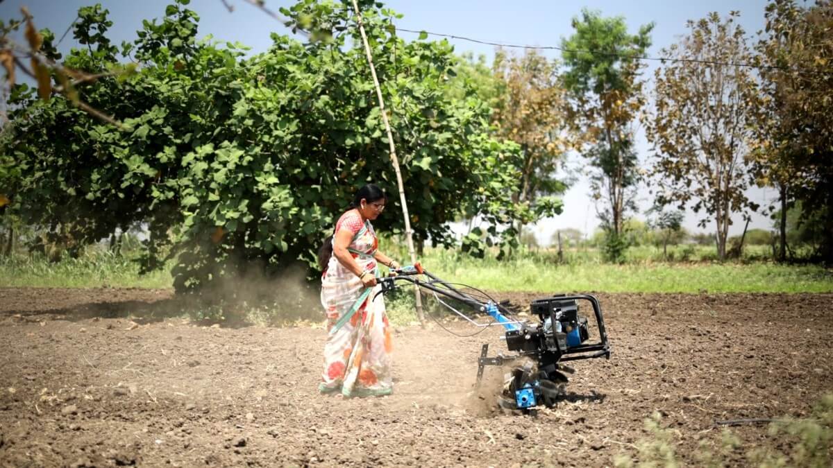 Power Weeder made by Agrowsure.