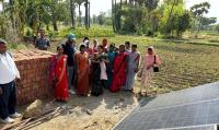 JEEViKA didis (SHG members) during a field visit to a house of a solar energy beneficiary. Photo by Purpose.