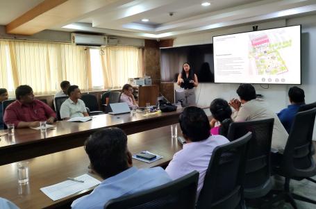 Capacity building of Bruhat Bengaluru Mahanagara Palike (BMC) officials on designing public spaces for young children and caregivers. Photo by Rajeev Malagi/WRI India. 