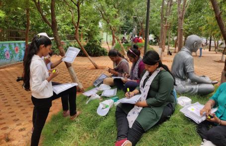 Young people auditing an open public space using the PSAF. Photo by WRI India.
