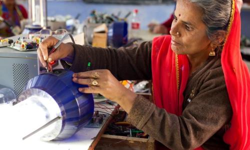 Female worker in an Indian MSME. Photo by UNWomen/flickr