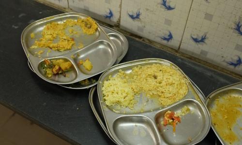Leftovers at an eatery. Photo by WRI India.