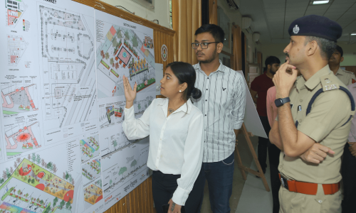 Can city planners work with architects and urban designers to reimagine unsafe, congested and underused spaces in our cities? Photo by WRI India.