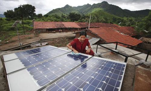 Solar panels in Tinginaput, India. Photo by Abbie Trayler-Smith (DFID)/Flickr.